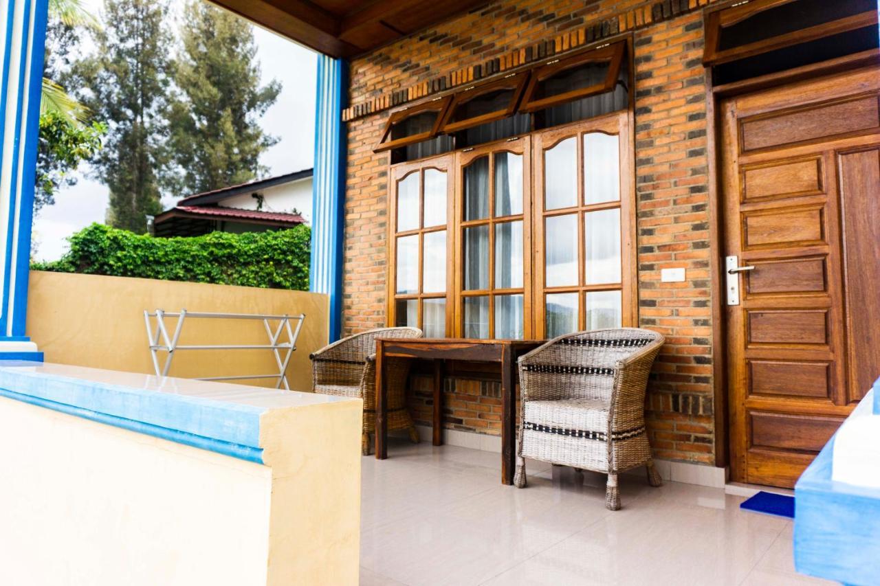 Reggae Guest House Tuk Tuk Exterior photo
